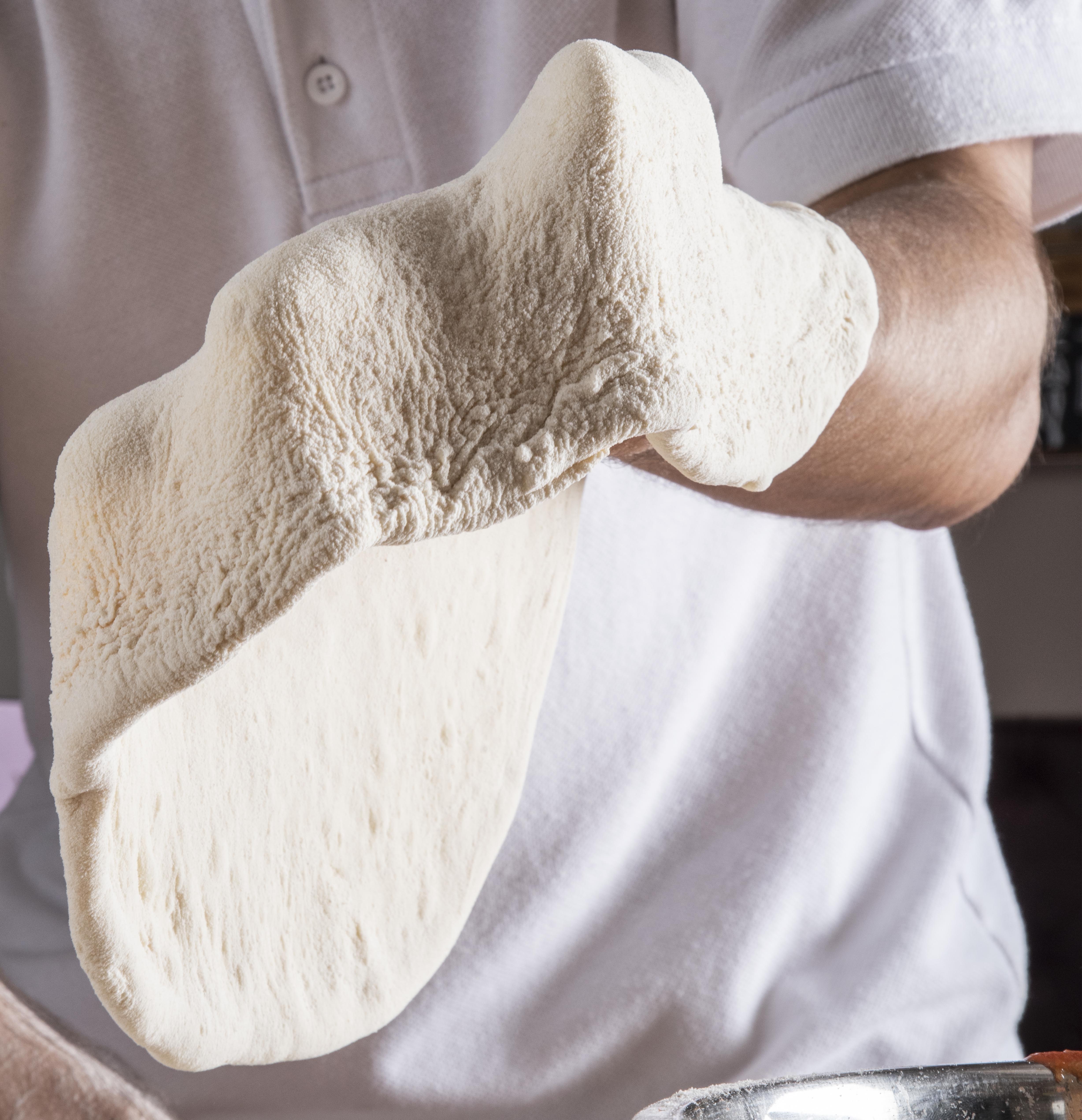 Embutidos artesanales de Cerdo Sampedreño y quesos italianos para la pizza de tu evento en Medellín
